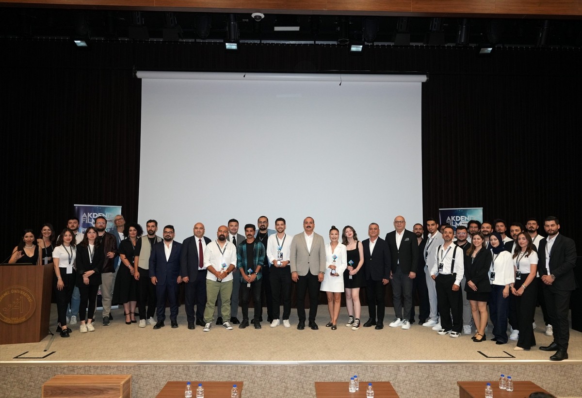 Antalya'da, Akdeniz Üniversitesi ile Akdeniz Film Yapım ve Tanıtım Derneği iş birliğiyle "Akdeniz...