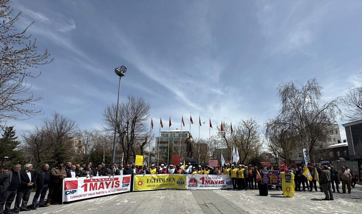 Ardahan'da 1 Mayıs Emek ve Dayanışma Günü dolayısıyla Milli Egemenlik Parkı'nda kutlama programı...