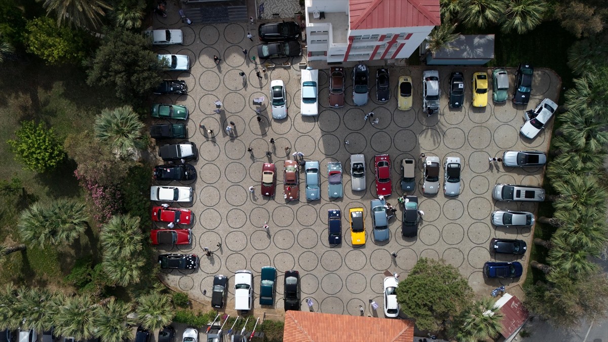 Balıkesir'in Ayvalık ilçesinde 27. Batı Anadolu Rallisi başladı.