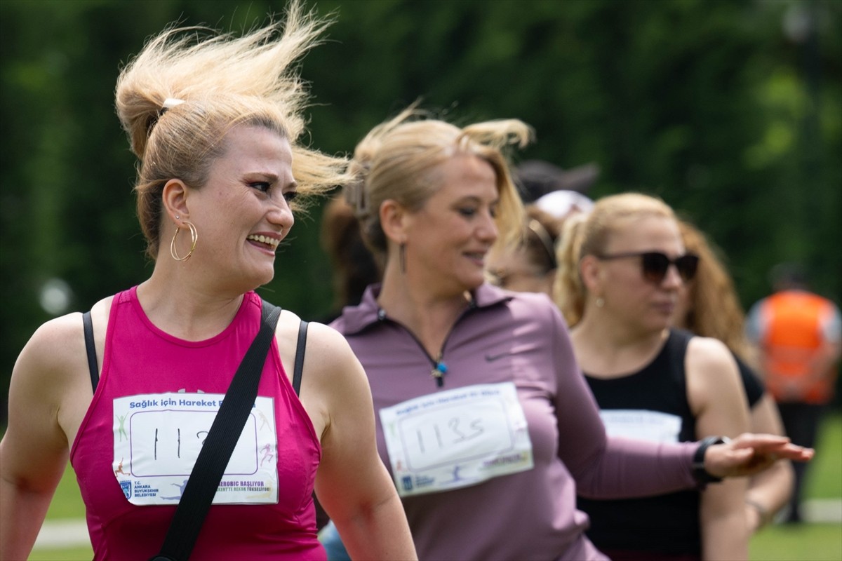 Başkentli kadınlar en kalabalık kadın aerobik etkinliğine ilişkin Guinness Dünya Rekoru denemesi...
