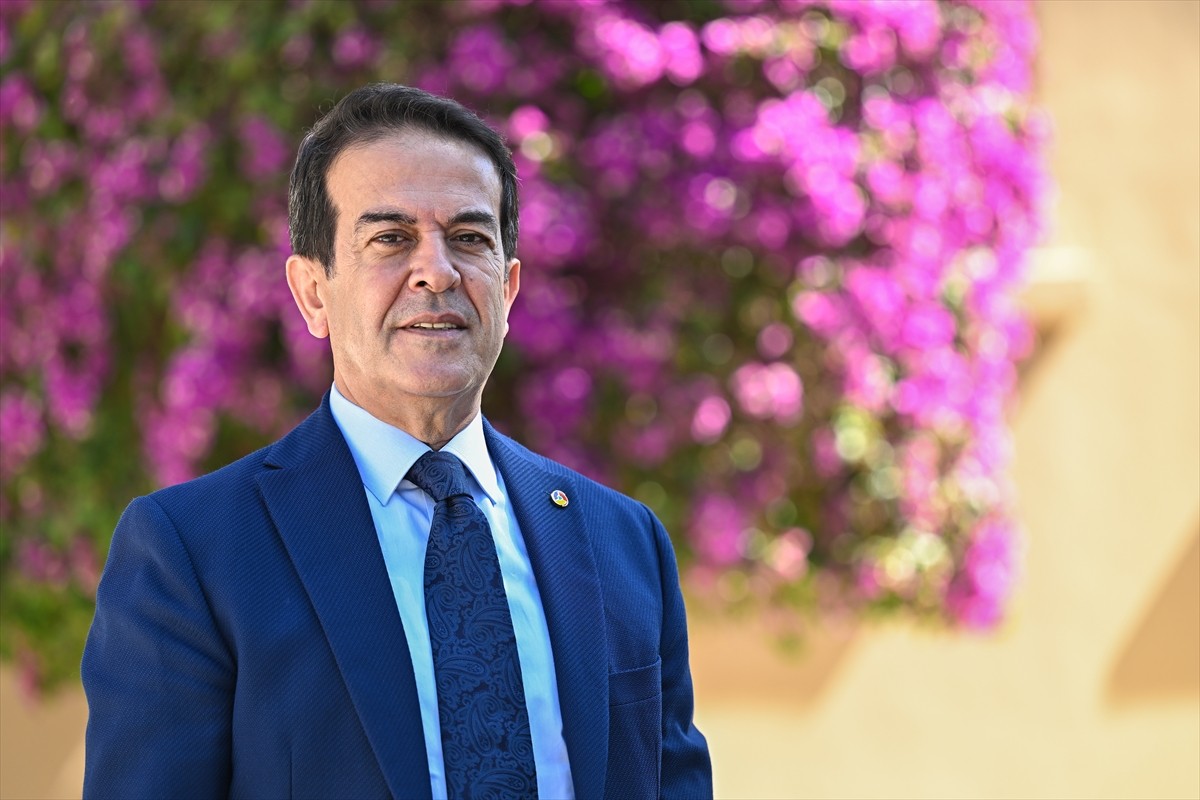 Batı Akdeniz Tarımsal Araştırma Enstitüsü Müdürlüğü (BATEM) ekipleri, AR-GE çalışması yürüttükleri...