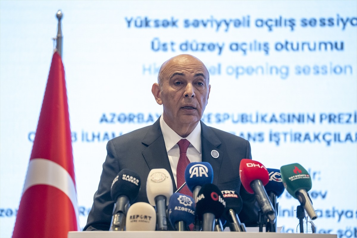 Batı Azerbaycan Topluluğu ve Azerbaycan Türkiye Evi tarafından organize edilen "İnsan Haklarının...