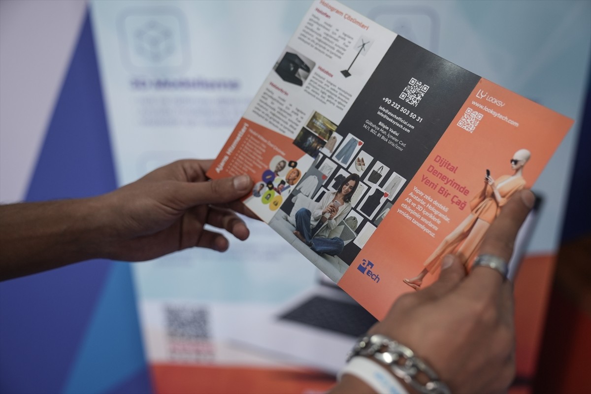 Bilişim Vadisi'nde faaliyetlerini sürdüren genç girişimcilerin, kullanıcıların kendi avatarlarıyla...