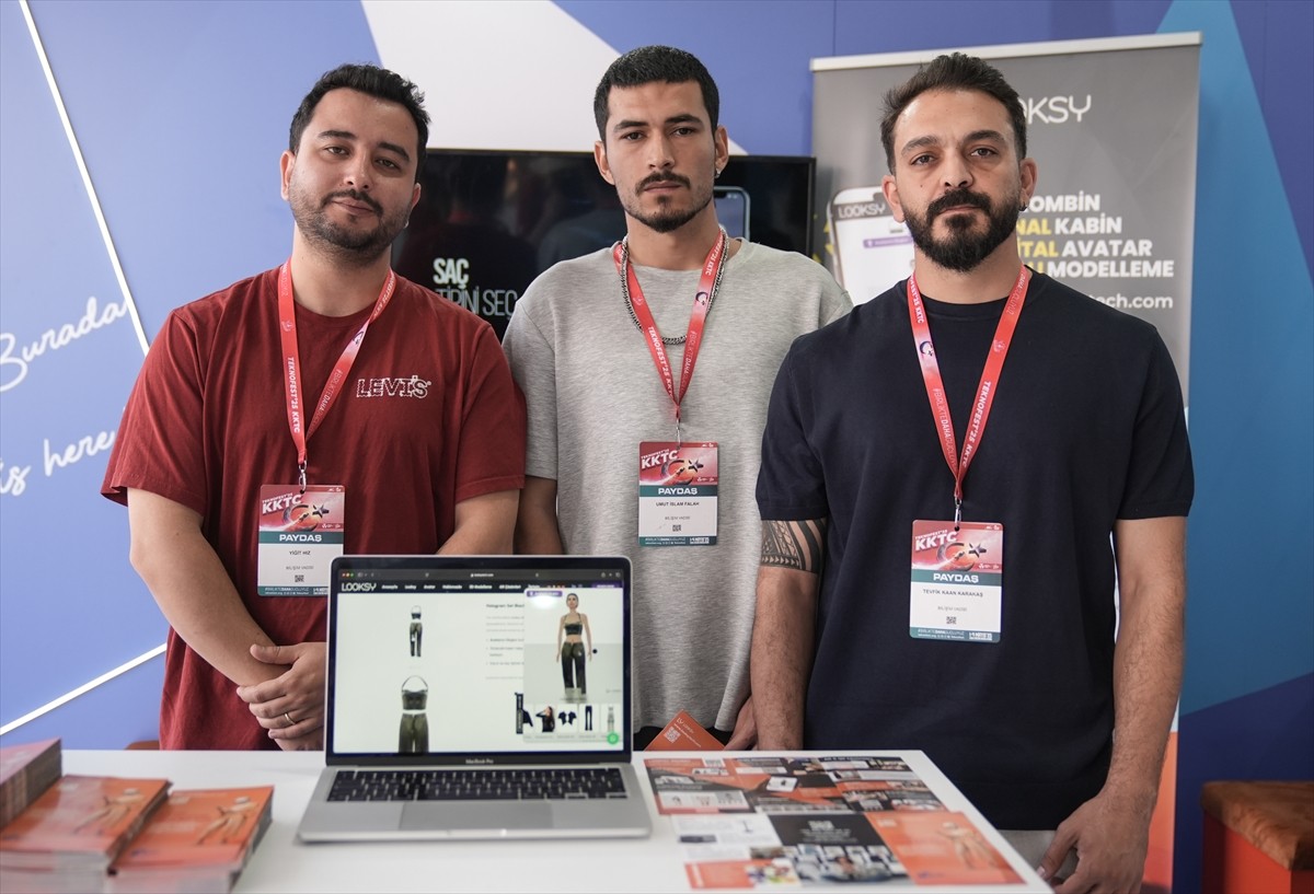 Bilişim Vadisi'nde faaliyetlerini sürdüren genç girişimcilerin, kullanıcıların kendi avatarlarıyla...