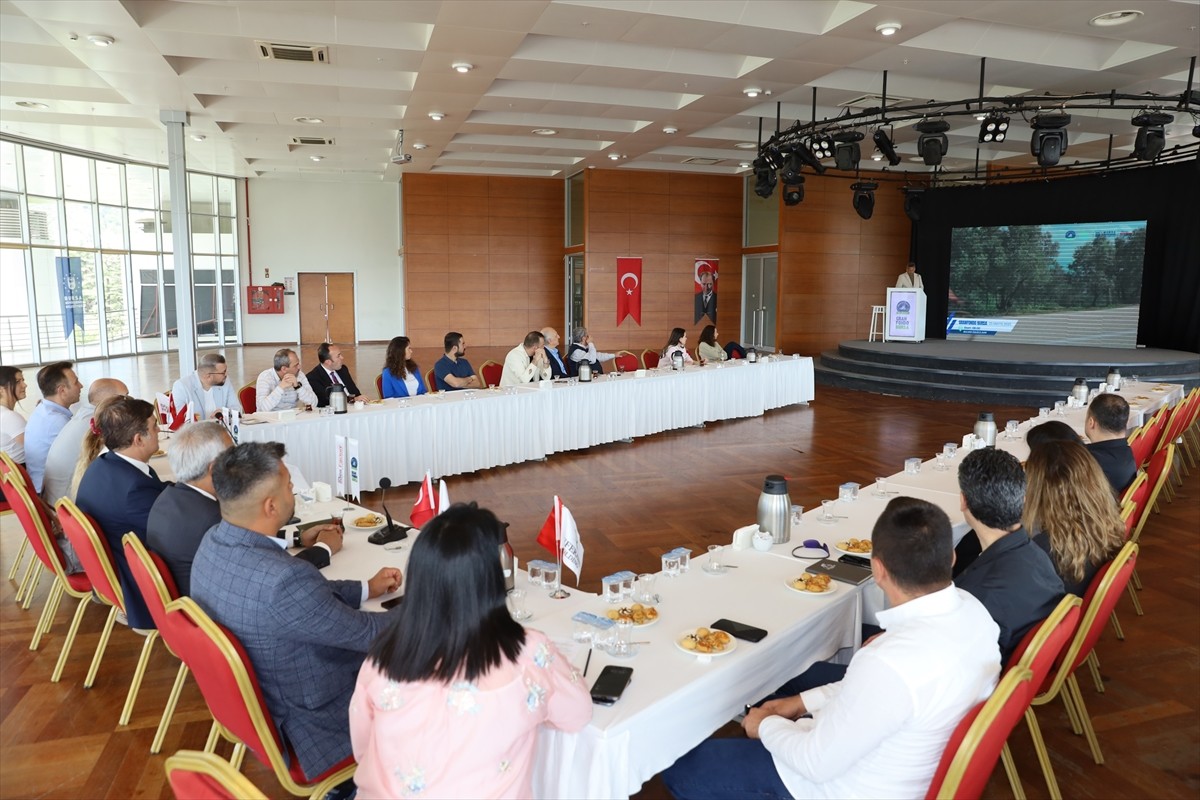 Bisiklet Federasyonunun amatör bisikleti yaygınlaştırma hedefiyle Bursa Valiliği himayesinde...