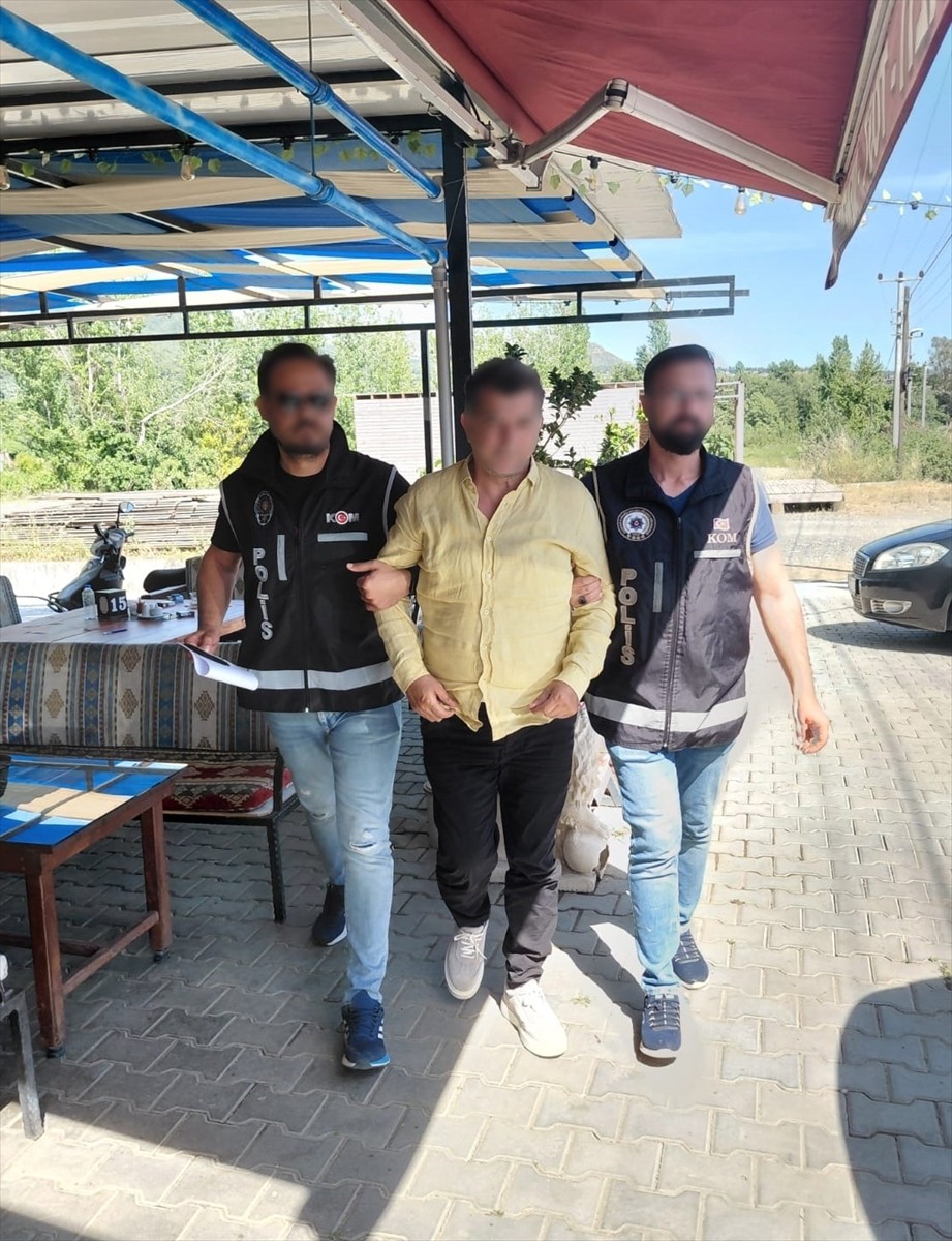 Borsa İstanbul (BIST) Pay Piyasası'ndaki bazı işlemlerde piyasa dolandırıcılığı yapıldığı...