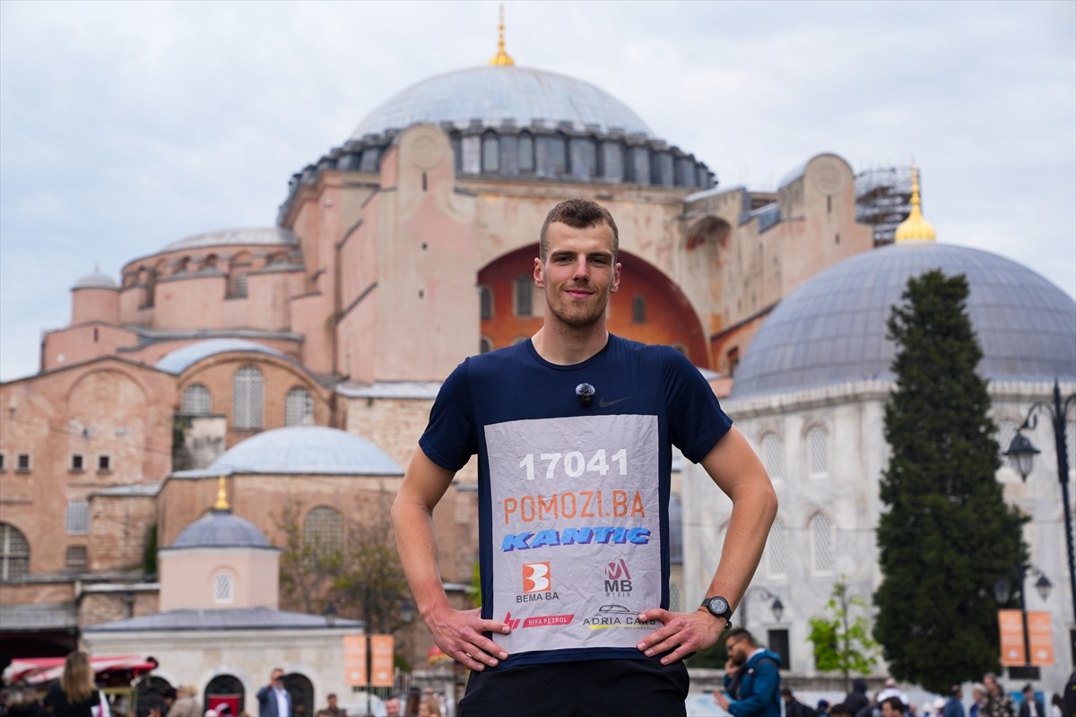 Bosna Hersekli sporcu Faruk Suljovic, 3 çocuk annesi kanser hastası Anelije Smajic'in tedavisine...