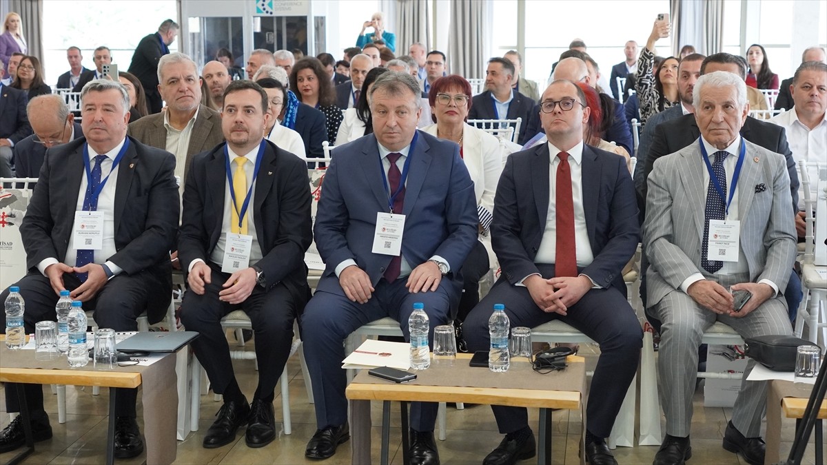 Bulgaristan'ın kuzeydoğusundaki Şumnu şehrinde Bulgar-Türk Ticaret ve Sanayi Odası'nın (BULTİŞAD)...