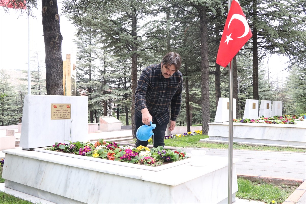 Çankırı Gençlik ve Spor İl Müdürlüğünde güvenlik görevlisi Okan Sütçüoğlu, izin günlerinde şehit...