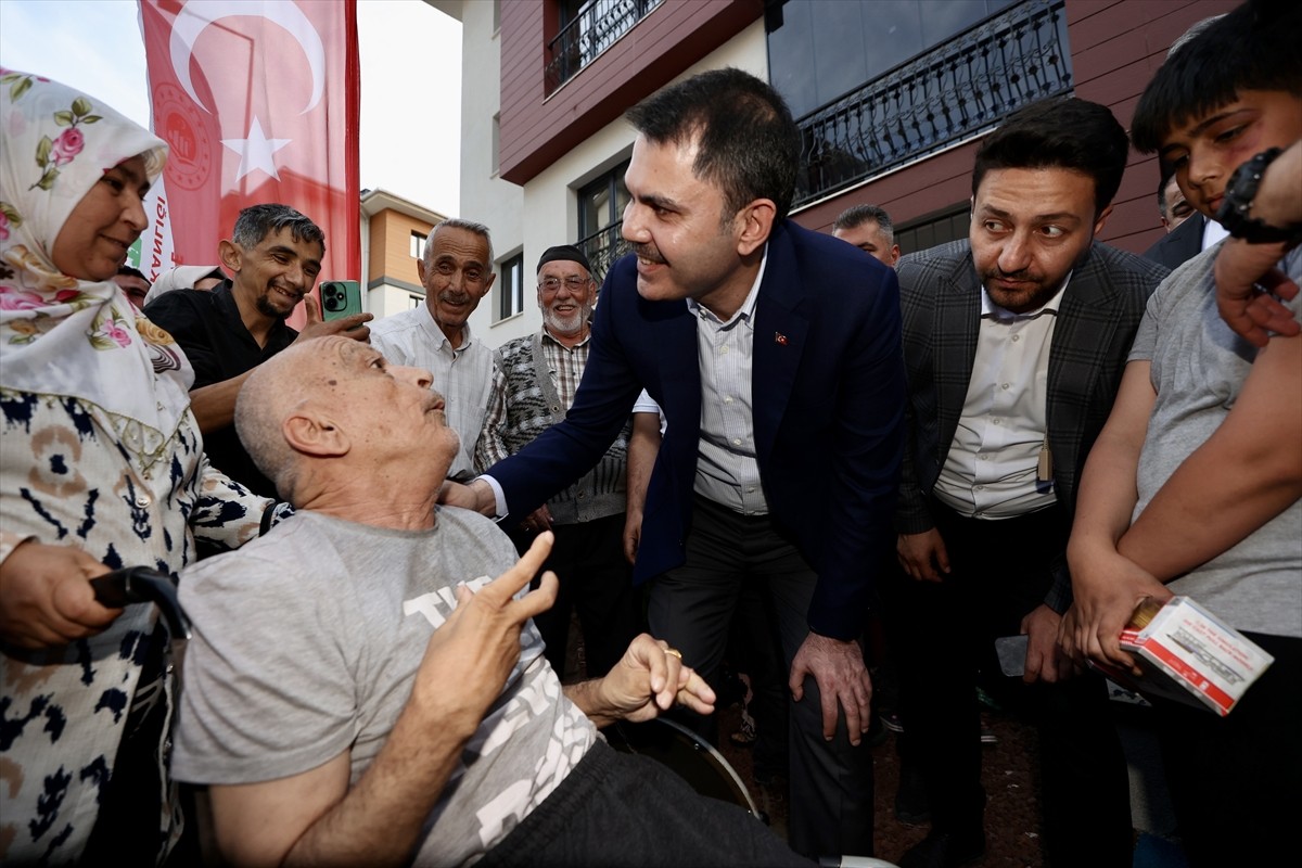 Çevre, Şehircilik ve İklim Değişikliği Bakanı Murat Kurum, dün çeşitli temaslarda bulunmak üzere...