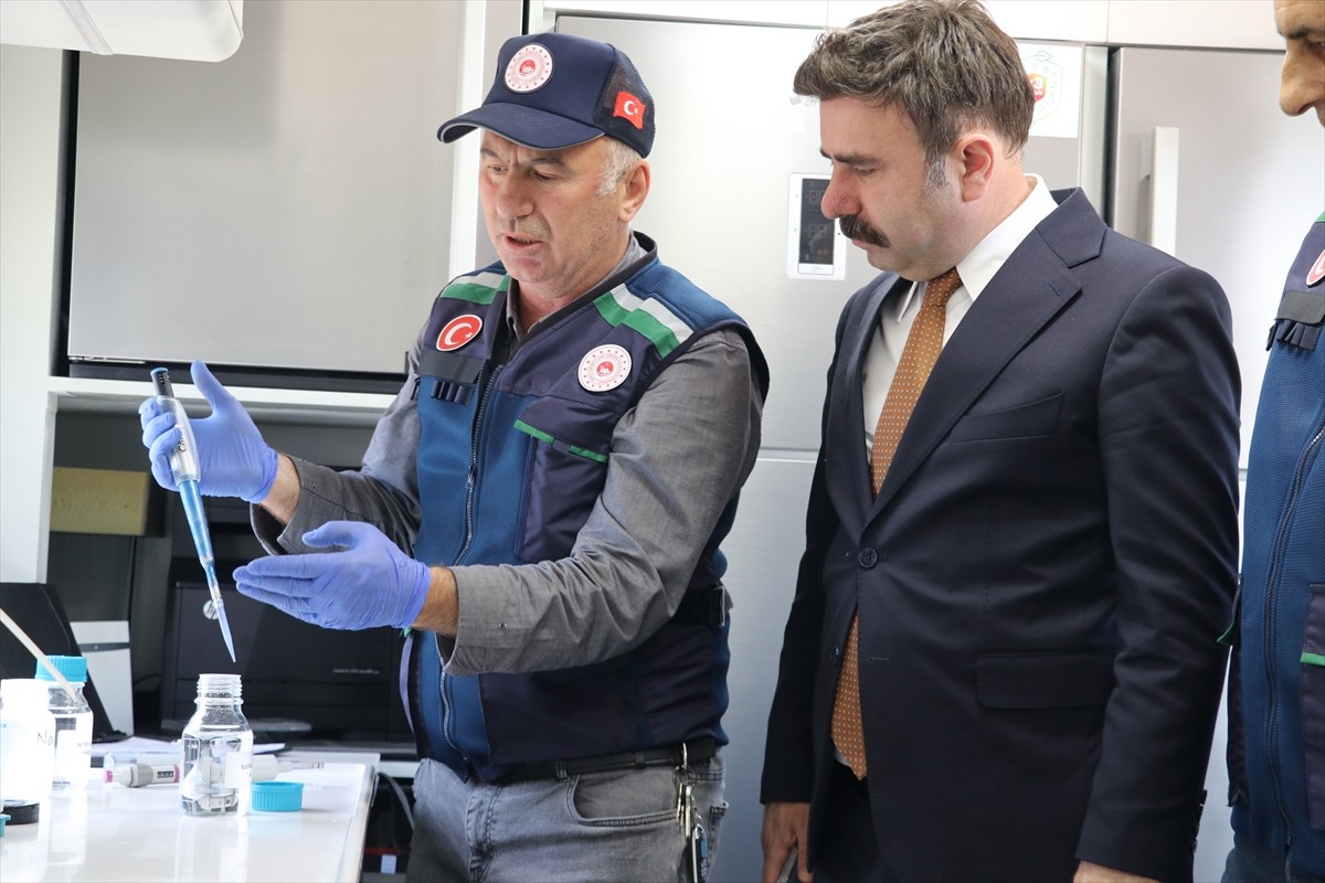 Çevre, Şehircilik ve İklim Değişikliği Bakanlığınca müsilajla mücadele amacıyla hayata geçirilen...