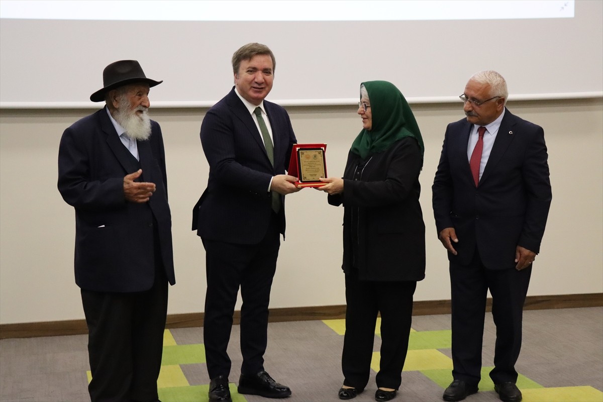 Cumhurbaşkanı Recep Tayyip Erdoğan'ın 2025 yılını "Aile Yılı" olarak ilan etmesi kapsamında...