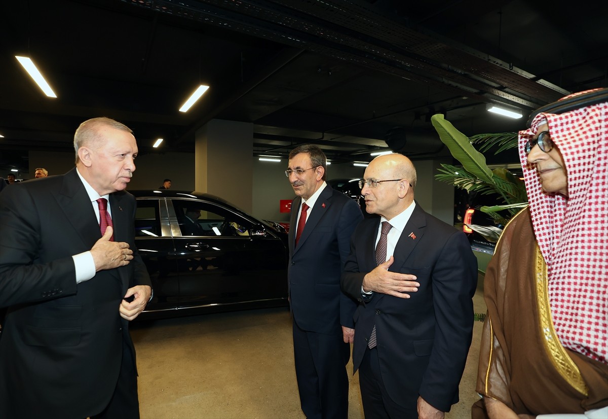 Cumhurbaşkanı Recep Tayyip Erdoğan, İstanbul Finans Merkezi'nde düzenlenen 2. İstanbul Dünya İslam...