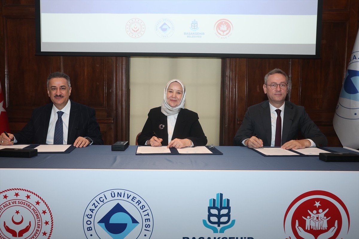 Cumhurbaşkanlığı himayelerinde, Aile ve Sosyal Hizmetler Bakanlığı, Boğaziçi Üniversitesi ve...