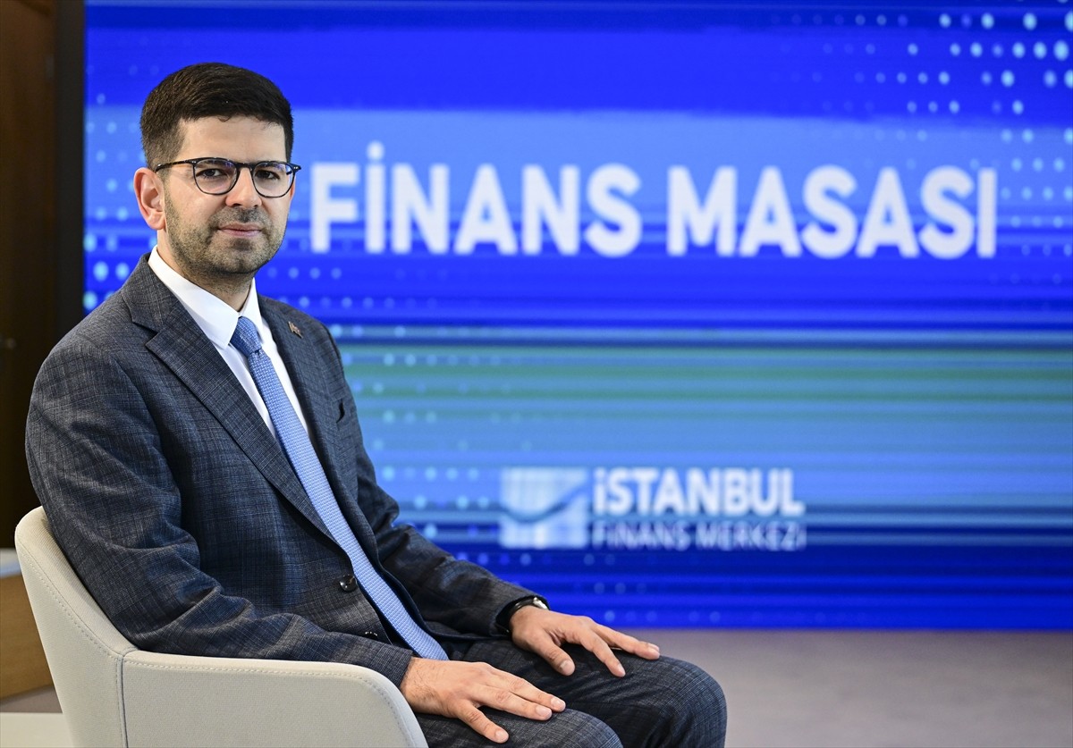 Cumhurbaşkanlığı Yatırım ve Finans Ofisi Başkanı Ahmet Burak Dağlıoğlu, İstanbul Finans...
