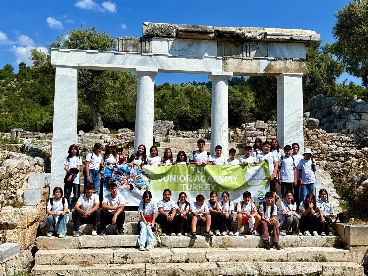 Deniz Temiz Derneği (TURMEPA) ve TUI Care Foundation iş birliğiyle maviye duyarlı nesiller...