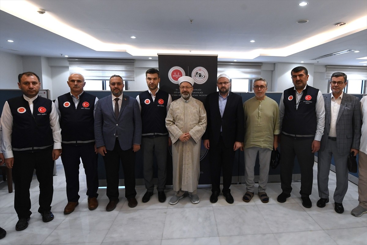 Diyanet İşleri Başkanı Ali Erbaş, 2025 Hac Organizasyonu kapsamında Medine'de yürütülen hac...