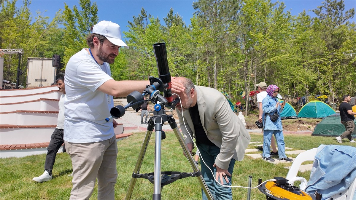 Düzce'nin Yığılca ilçesinde doğal oluşumlarıyla her mevsim ziyaretçilerin ilgi gösterdiği...