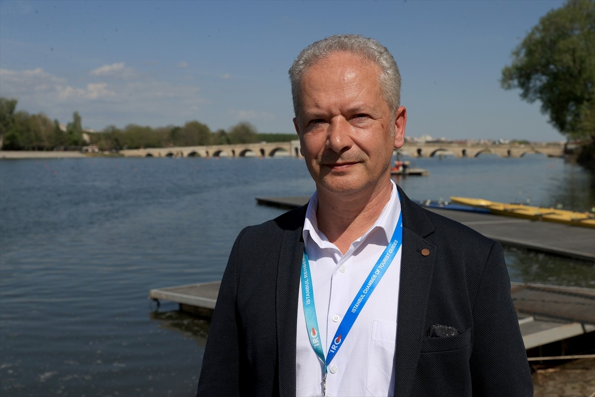 Edirne'de bulunan Meriç Nehri'ndeki ulusal ve uluslararası kürek yarışları, şehre yeni turizm...