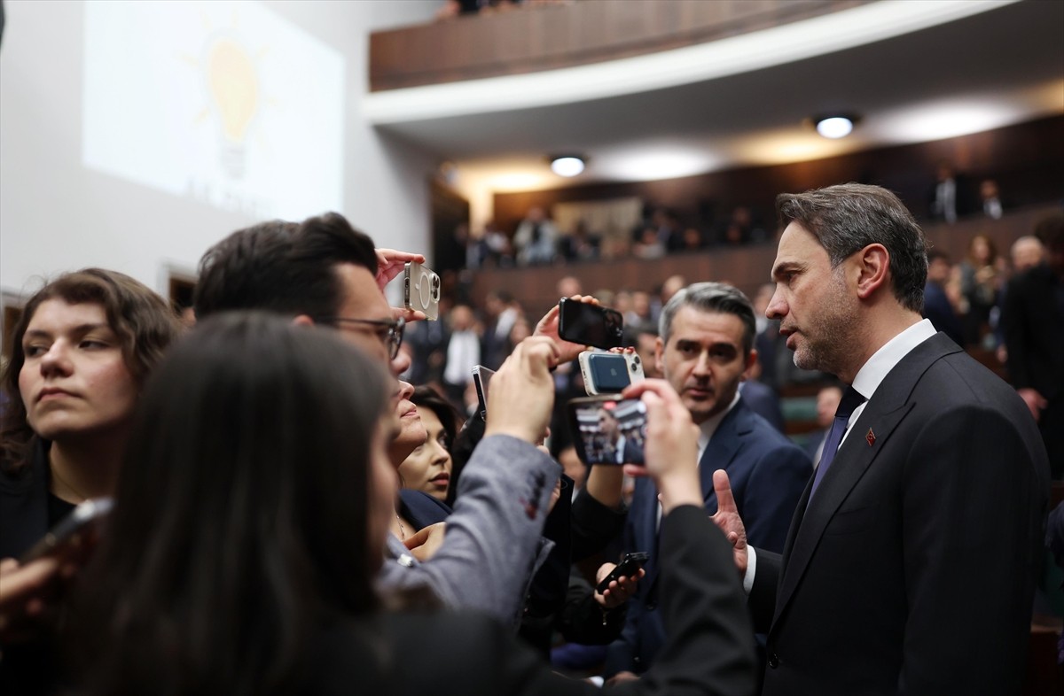 Enerji ve Tabii Kaynaklar Bakanı Alparslan Bayraktar, AK Parti TBMM Grup Toplantısı öncesinde...