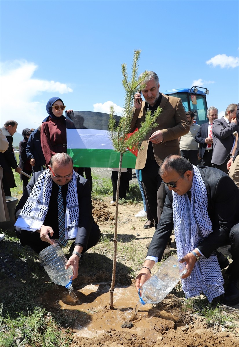 Erzurum'da, Filistin halkının yaşadığı acılara dikkati çekmek ve Gazze için kalıcı bir hatıra...