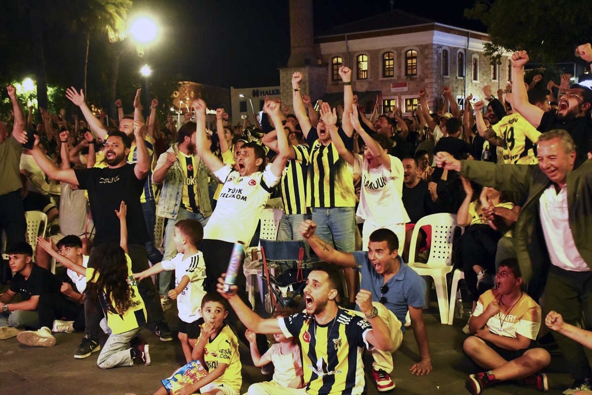 Fenerbahçe Beko'nun, Basketbol THY Avrupa Ligi Dörtlü Finali'nde Fransa'nın Monaco ekibini 81-70...