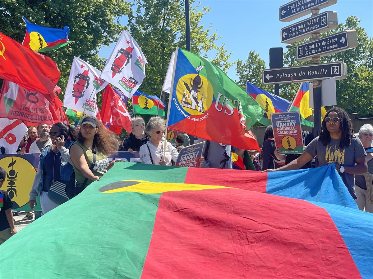 Fransa'da tutuklu bulunan Yeni Kaledonyalı bağımsızlık yanlılarının serbest bırakılması için...