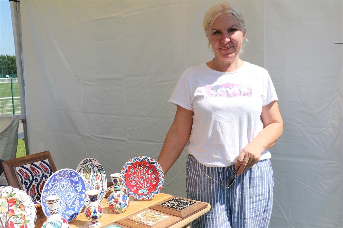 Fransa'nın başkenti Paris'in banliyösü Goussainville kenti, 9. geleneksel Türk Festivali'ne ev...