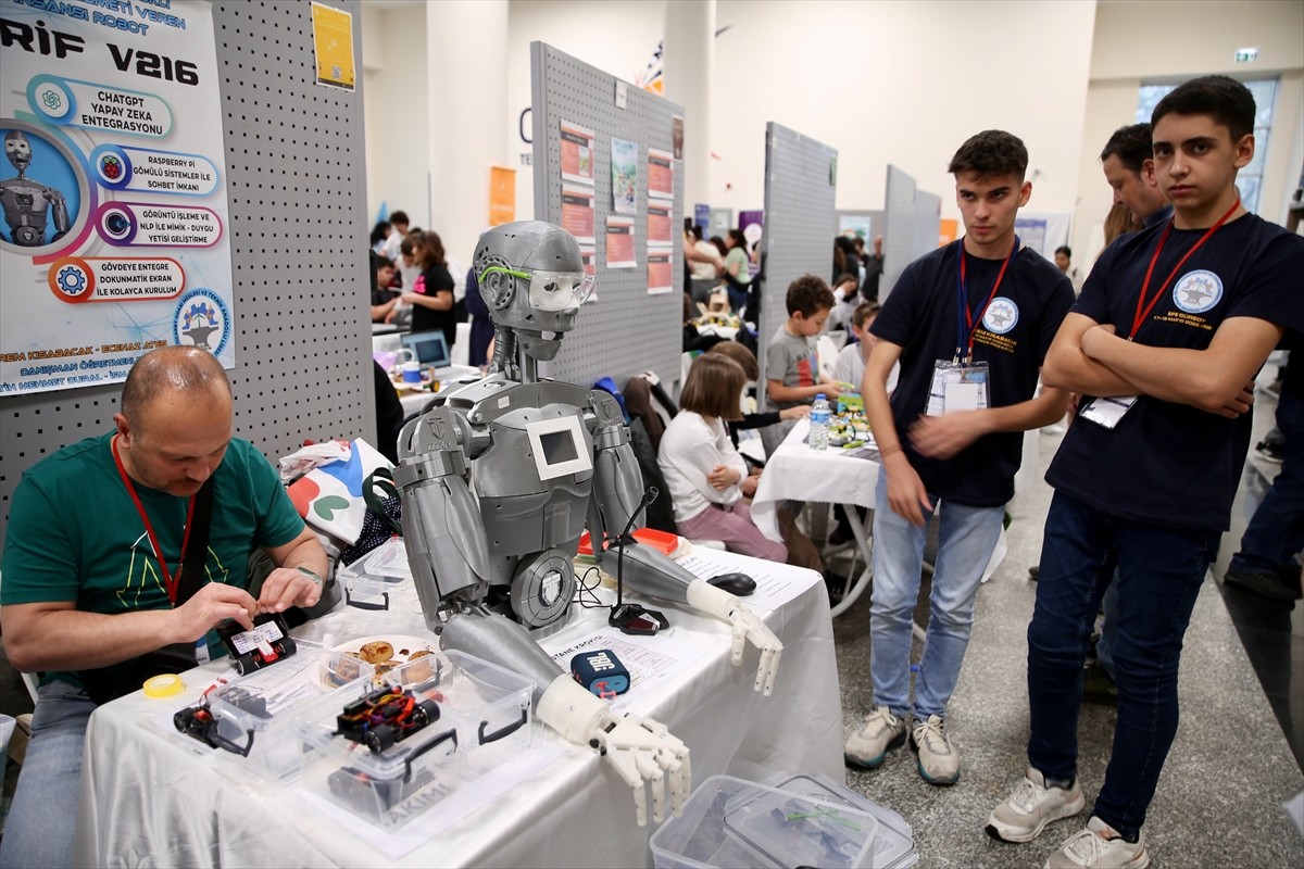 Gebze Teknik Üniversitesi (GTÜ) Robotik ve Otomasyon Kulübünce düzenlenen 6. Uluslararası Kelebek...