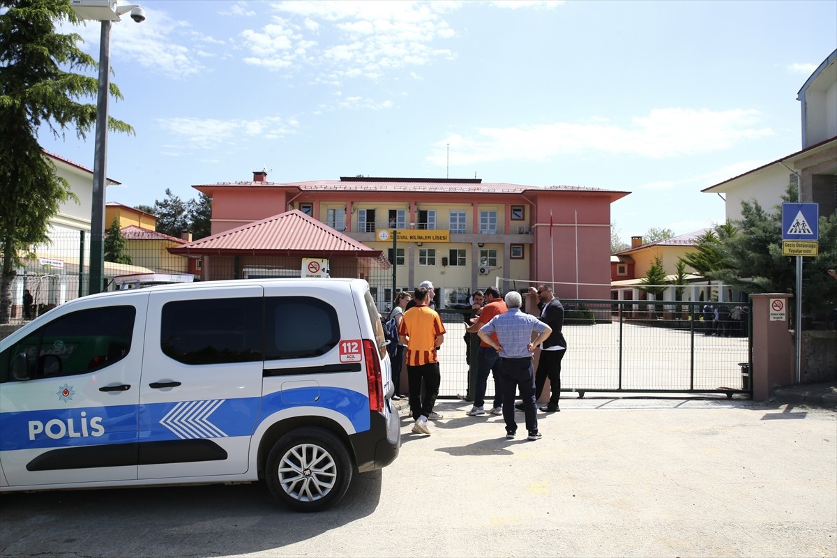 Giresun'da lisede geçici işçi statüsünde çalışan kişi, aynı statüdeki kadını silahla öldürdü, kız...