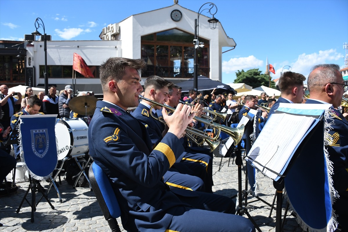 Hava Kuvvetleri Komutanlığı Bandosu, 19 Mayıs Atatürk'ü Anma, Gençlik ve Spor Bayramı dolayısıyla...