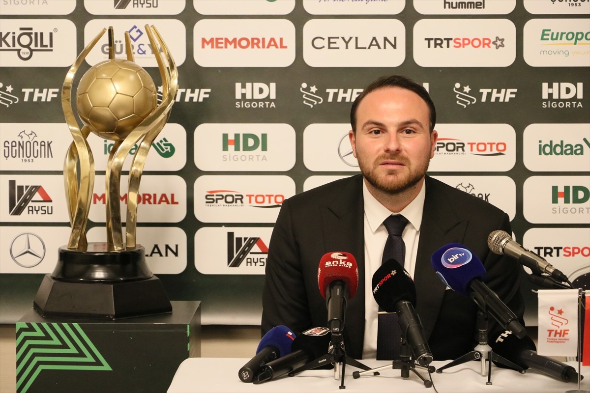 Hentbol HDI Sigorta Kadınlar ve Erkekler Türkiye Kupası'nda İzmir'de yarın yapılacak final maçları...