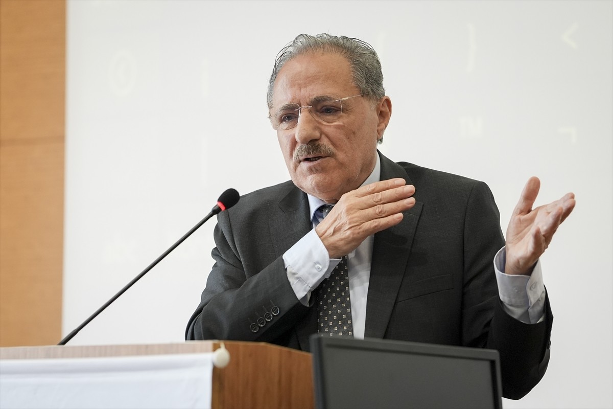 İstanbul Üniversitesi (İÜ) ev sahipliğinde, "Kamu Yönetimi Denetimi: Sorunlar, Çözüm Önerileri ve...