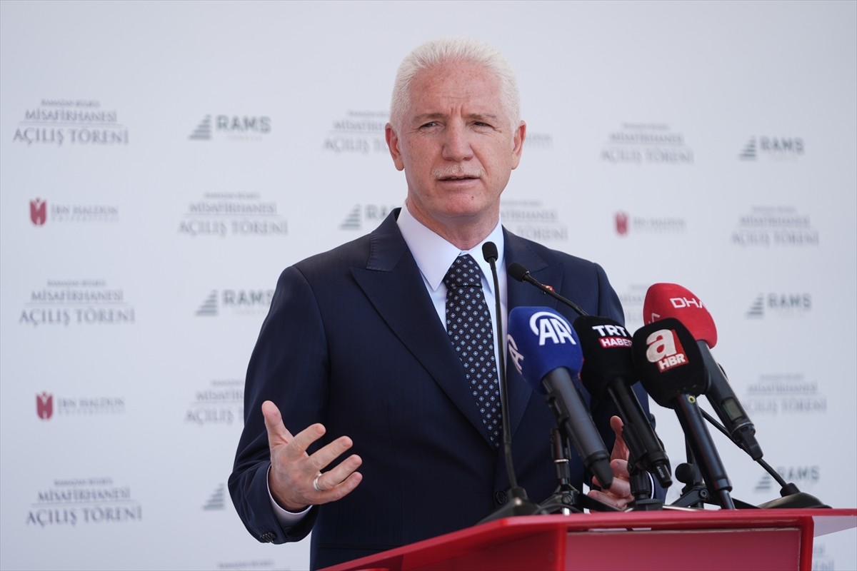 İstanbul Valisi Davut Gül, İbn Haldun Üniversitesi (İHÜ) Ramazan Bülbül Misafirhanesi'nin açılış...