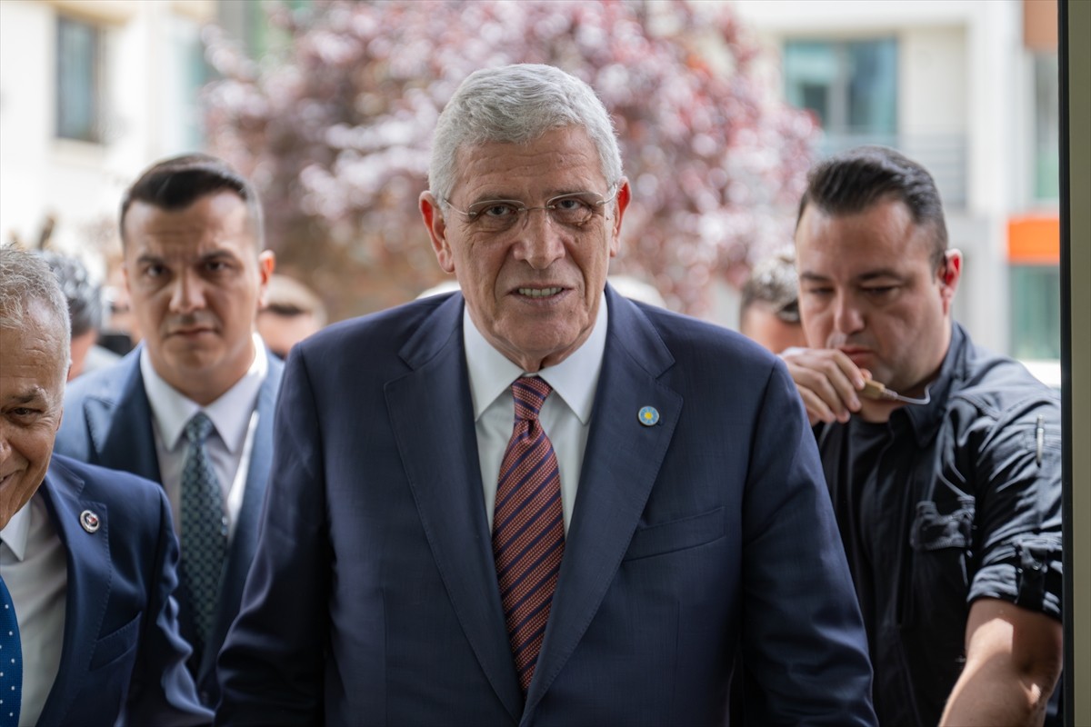 İYİ Parti Genel Başkanı Müsavat Dervişoğlu (fotoğrafta), BBP Genel Başkanı Mustafa Destici ile BBP...