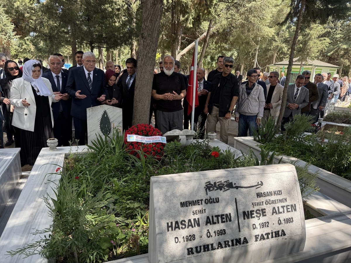 İYİ Parti Genel Başkanı Müsavat Dervişoğlu, Tekirdağ'da ziyaretlerde bulundu. Dervişoğlu, Şarköy...