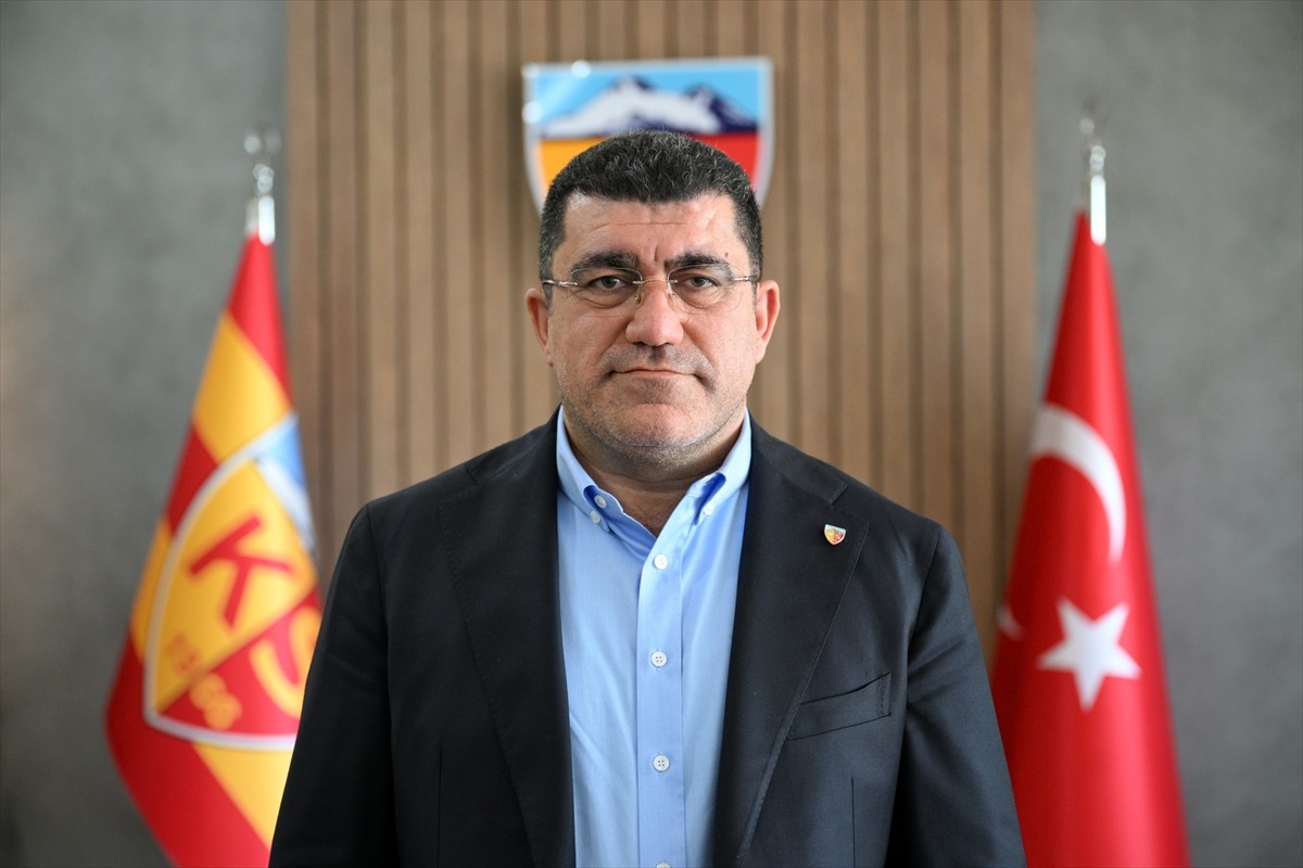  Kayserispor Kulübü Başkanı Nurettin Açıkalın, "Artık yeni başarılar istiyoruz. Kayserispor'un...