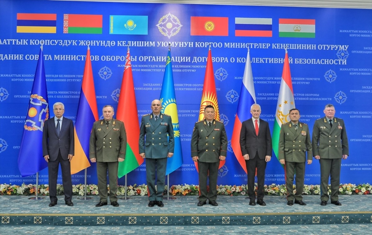 Kırgızistan’ın başkenti Bişkek’te Kolektif Güvenlik Antlaşması Örgütü (KGAÖ) Savunma Bakanları...