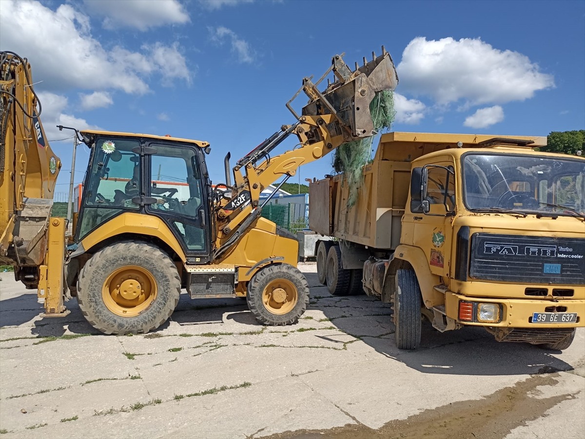 Kırklareli’nin Karadeniz kıyısındaki İğneada ve Kıyıköy açıklarında kaçak olarak denize bırakılan...