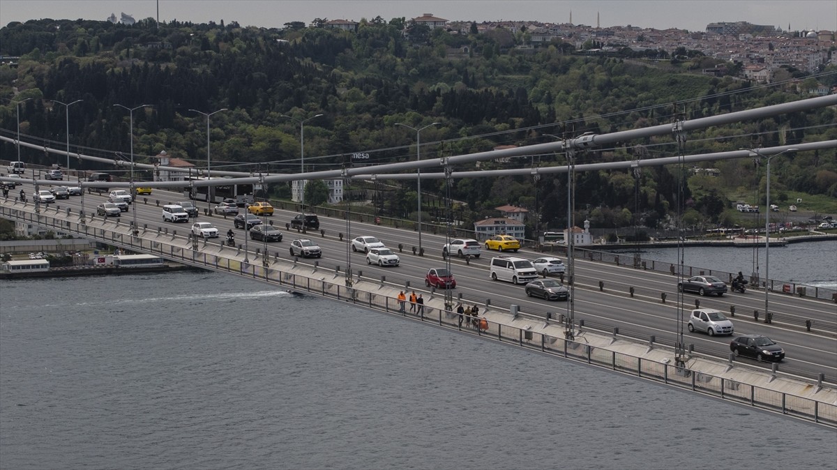Kıtalar arası yolculuğun yalnızca yürüyerek de yapılabileceğini kanıtlamak amacıyla 26 yıl önce...