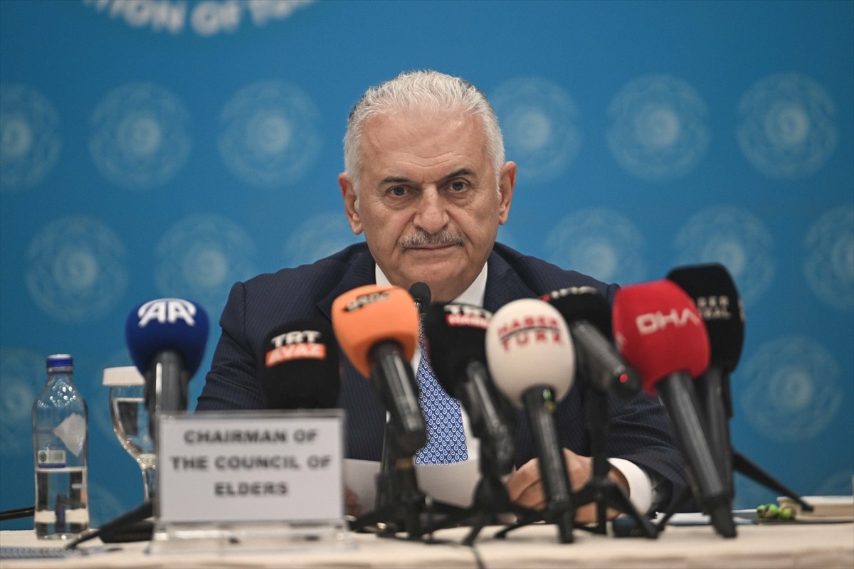 KKTC'nin Girne kentinde bir otelde düzenlenen Türk Devletleri Teşkilatı (TDT) Aksakallar Konseyi...