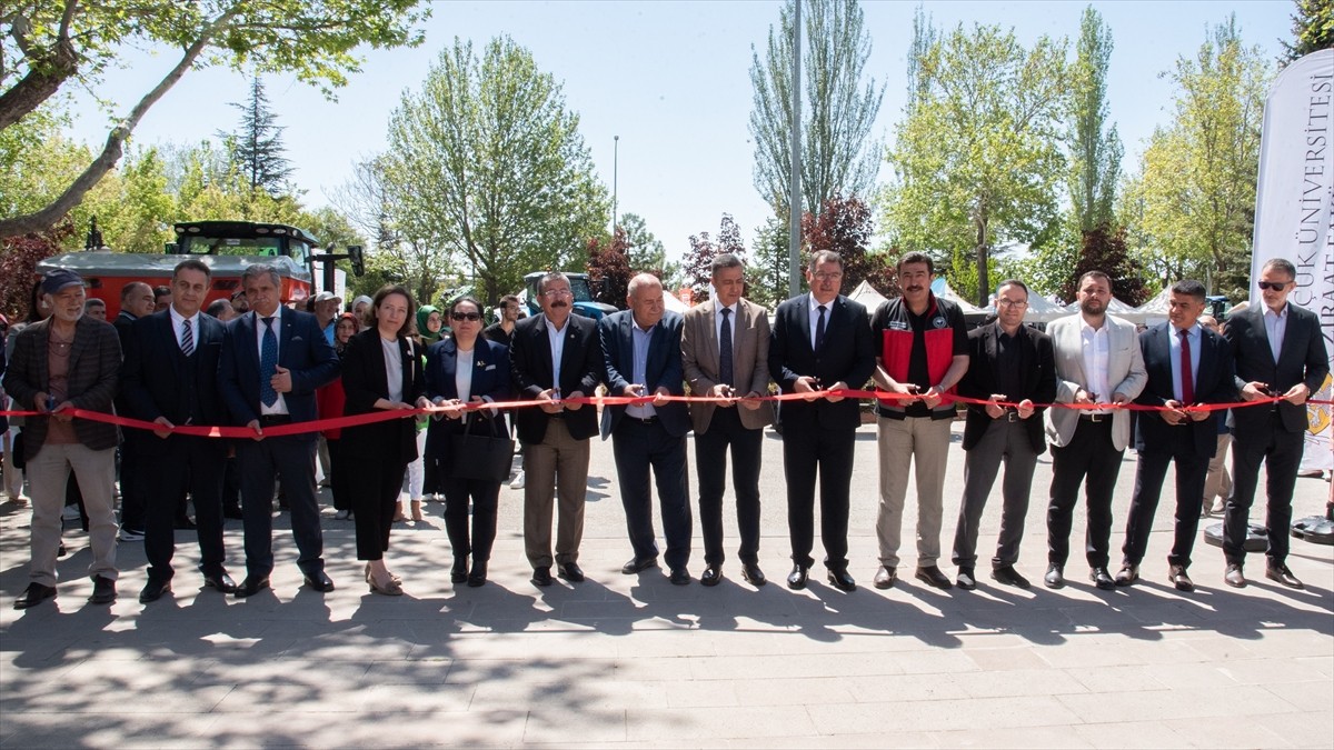 Konya'da Selçuk Üniversitesi Ziraat Fakültesi tarafından düzenlenen Selçuk Tarımtech'25 - Tarım...