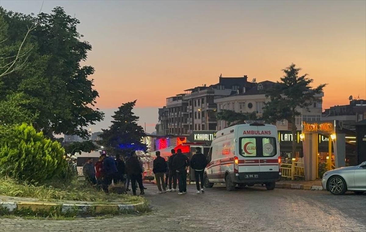 Maltepe'de ailesinin kayıp başvurusunda bulunduğu 17 yaşındaki genç ormanlık alanda ölü bulundu....