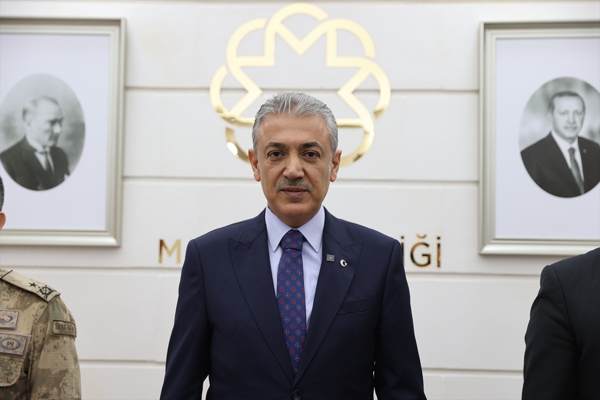 Mardin Valisi Tuncay Akkoyun başkanlığında, İl Emniyet Müdürü Cebrail Buğday ve İl Jandarma...