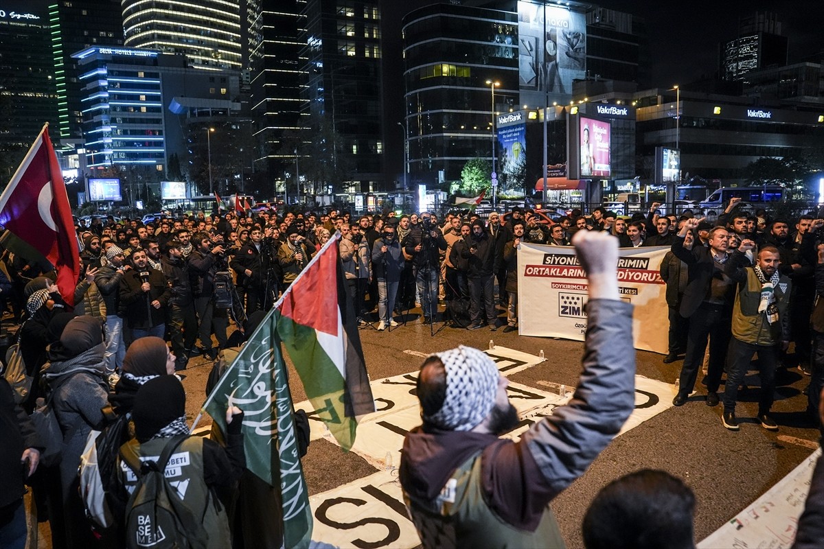 Mavi Marmara Özgürlük ve Dayanışma Derneği üyeleri, Özgürlük Filosu Koalisyonunun (Freedom...