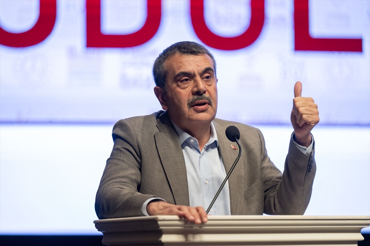 Milli Eğitim Bakanı Yusuf Tekin, Zeytinburnu Kültür ve Sanat Merkezi'nde gerçekleştirilen 19....