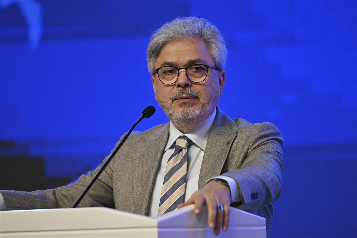 Milli Eğitim Bakanlığınca, çocuk edebiyatının eğitimdeki rolünü güçlendirmek amacıyla Ankara Hacı...