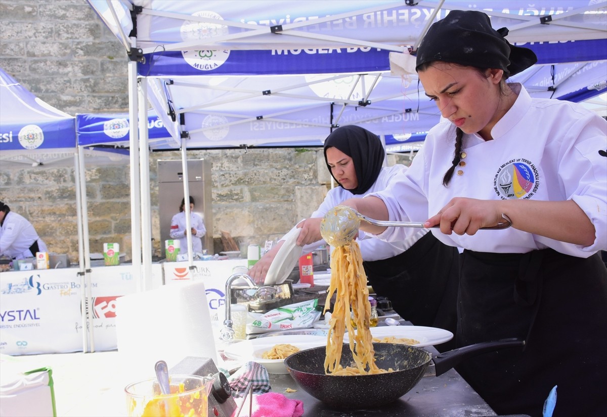 Muğla'nın Bodrum ilçesinde, Türk Mutfağı Haftası kapsamında "Uluslararası Gastro Bodrum Festivali"...