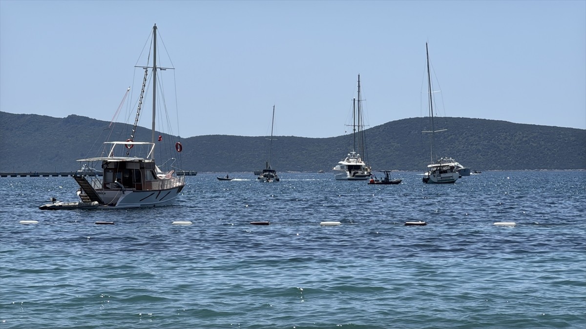 Muğla Meteoroloji Müdürlüğü yetkililerinden alınan bilgiye göre, kentte hava sıcaklığı 29, deniz...