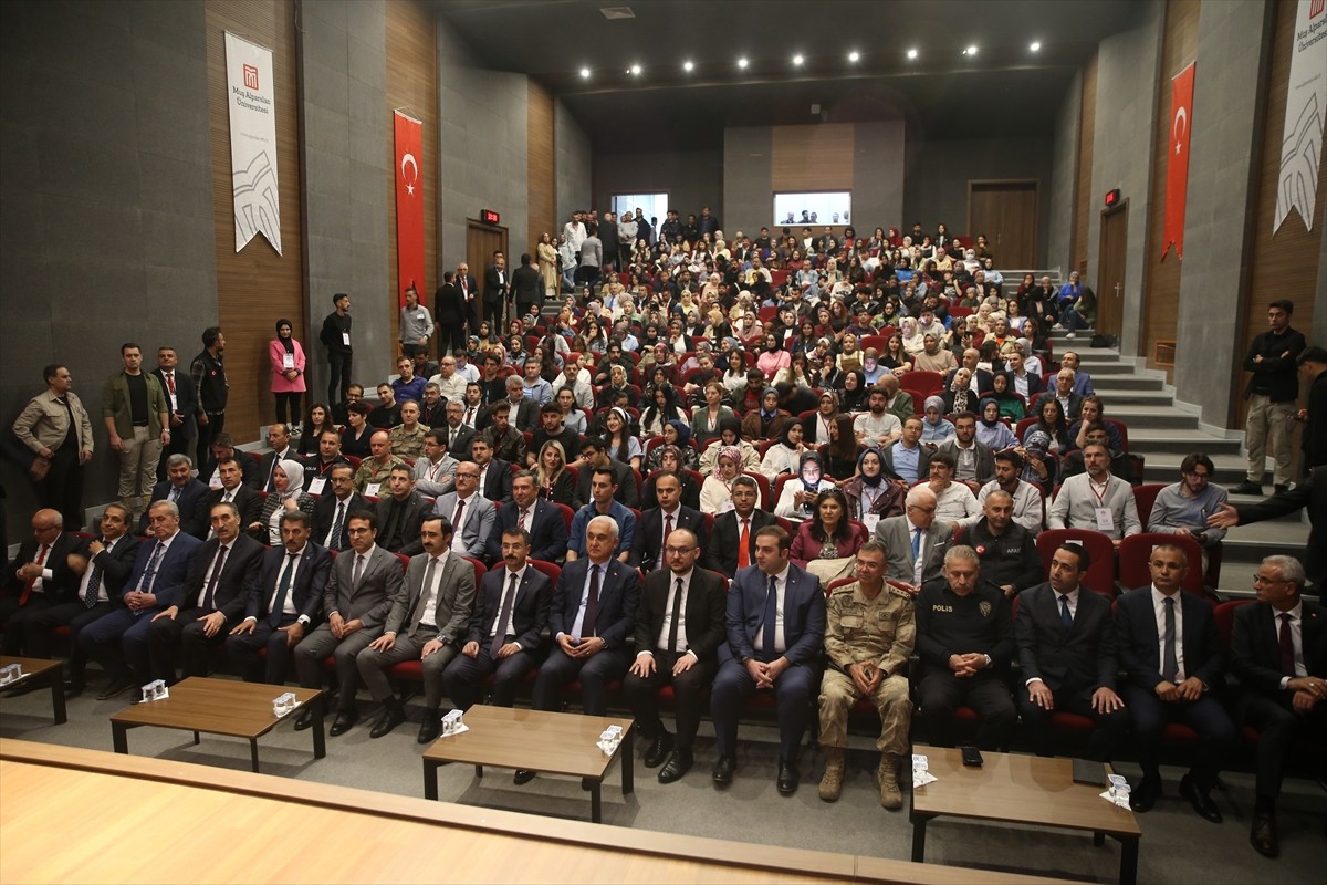 Muş Valiliği himayesinde Muş Aile ve Sosyal Hizmetler Müdürlüğü ile Muş Alparslan Üniversitesi...